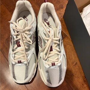 NWT/Box, New Balance White w/ Grey and Burgundy Accents Athletic Shoes, Sz 10.5